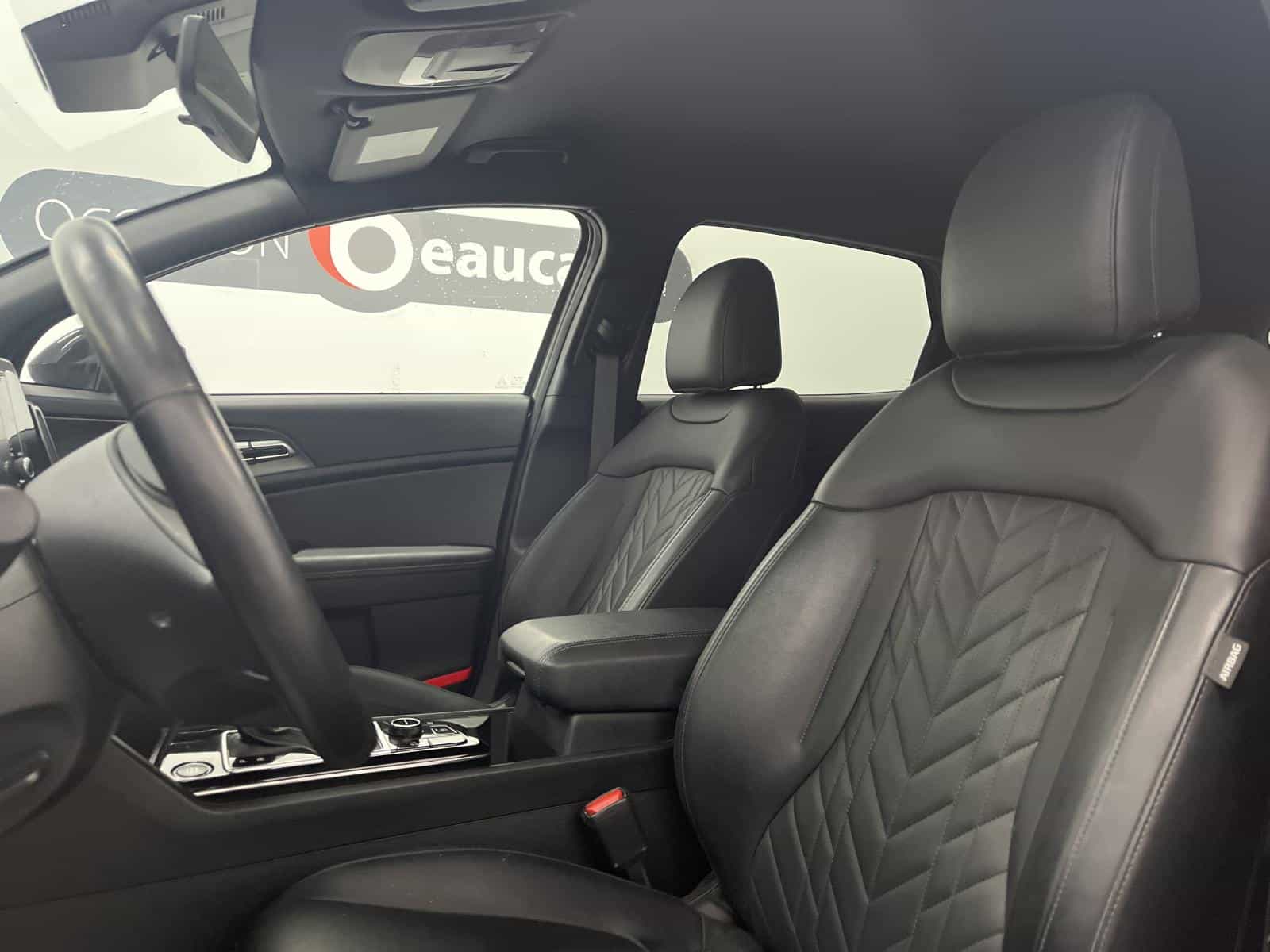 2024 Kia Sportage X-Line - Image 8