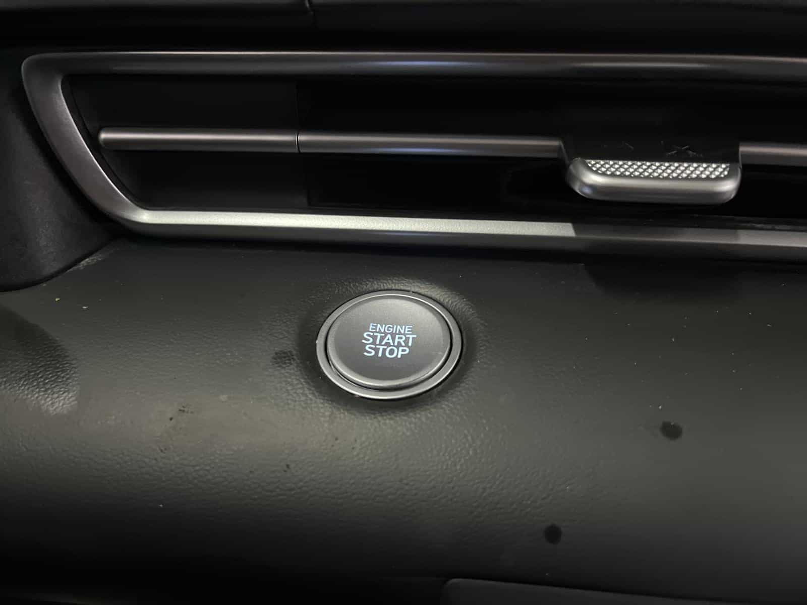 Image 12 Hyundai Elantra Preferred 2024