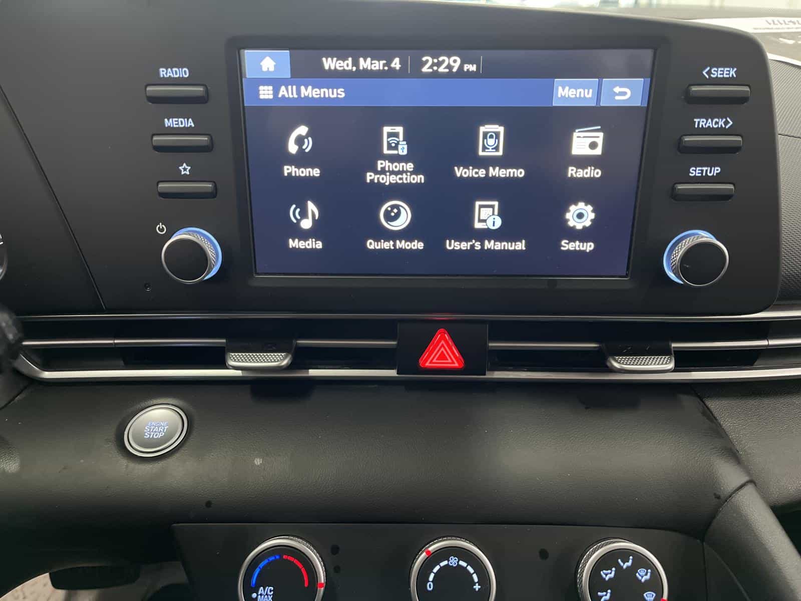 Image 18 Hyundai Elantra Preferred 2024