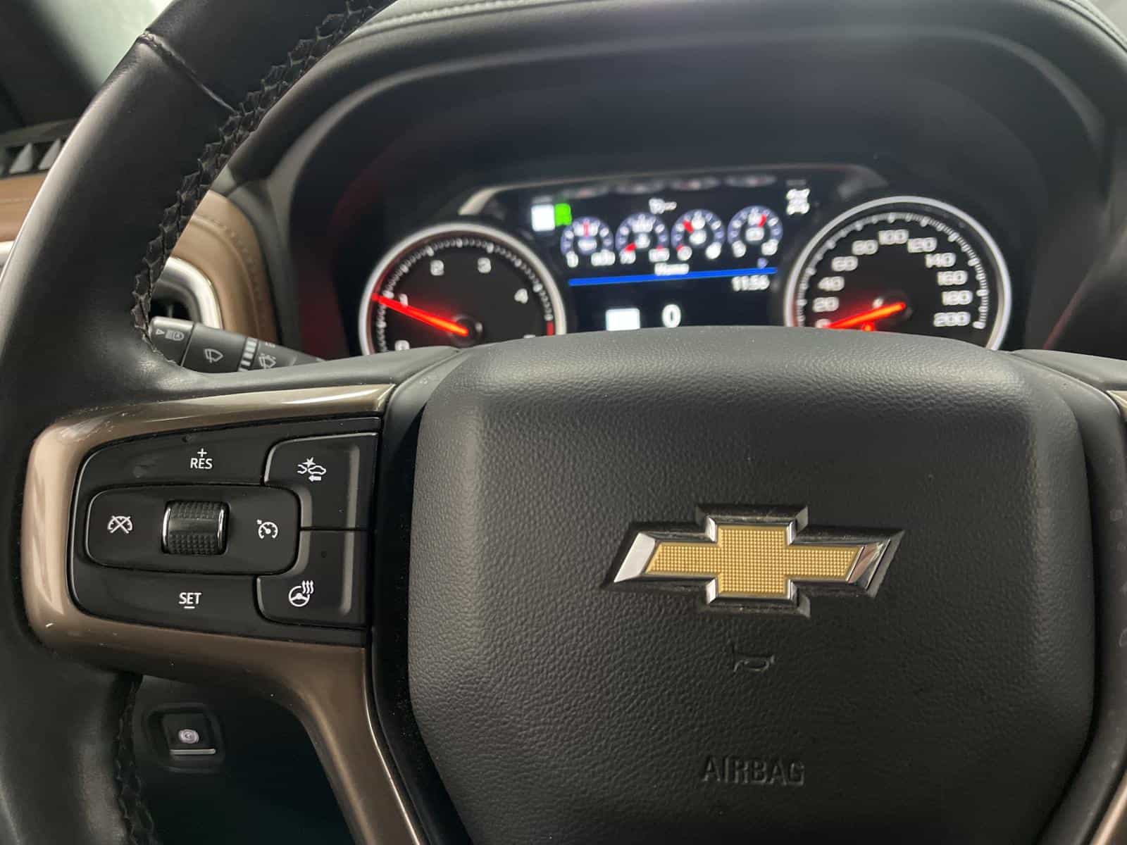 2023 Chevrolet Silverado 2500 High Country - Image 15