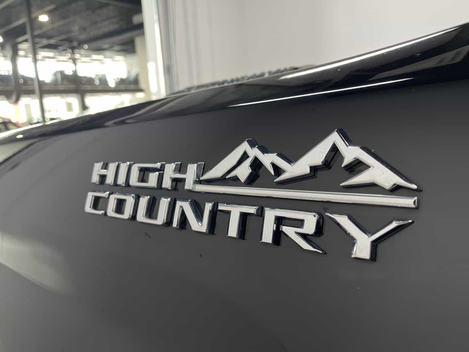 2023 Chevrolet Silverado 2500 High Country - Image 25