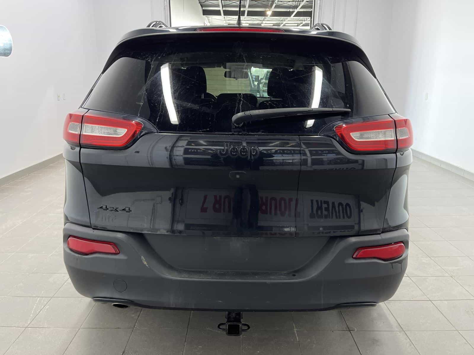 Image 4 Jeep Cherokee Sport 2017