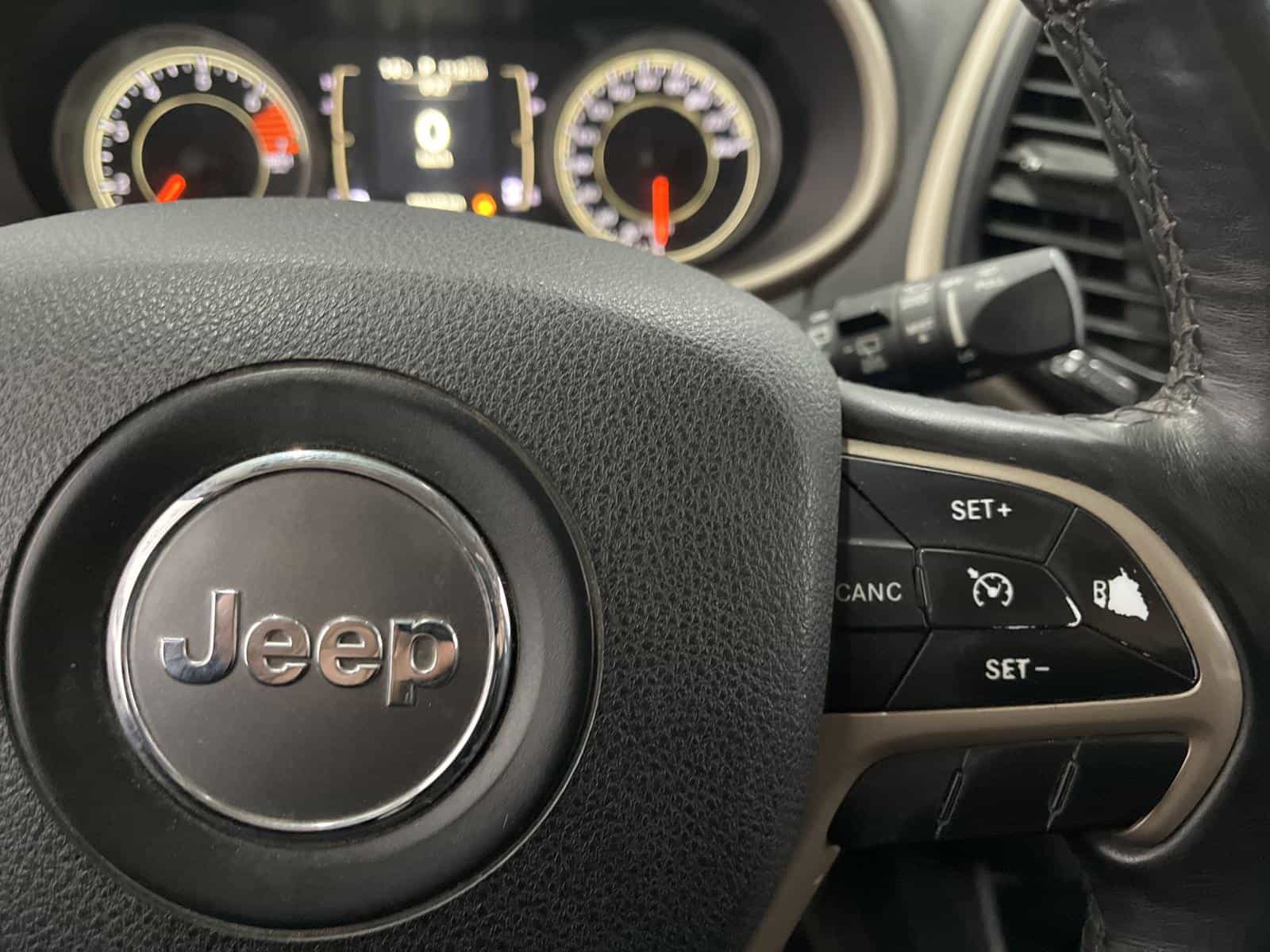 Image 16 Jeep Cherokee Sport 2017