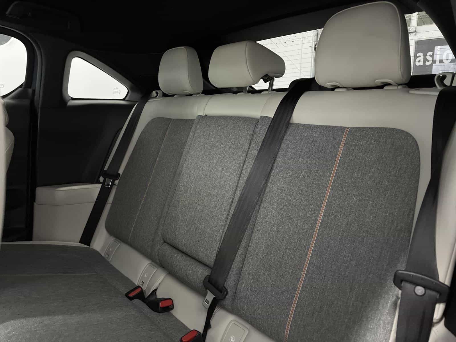 2022 Mazda MX-30 GT - Image 9