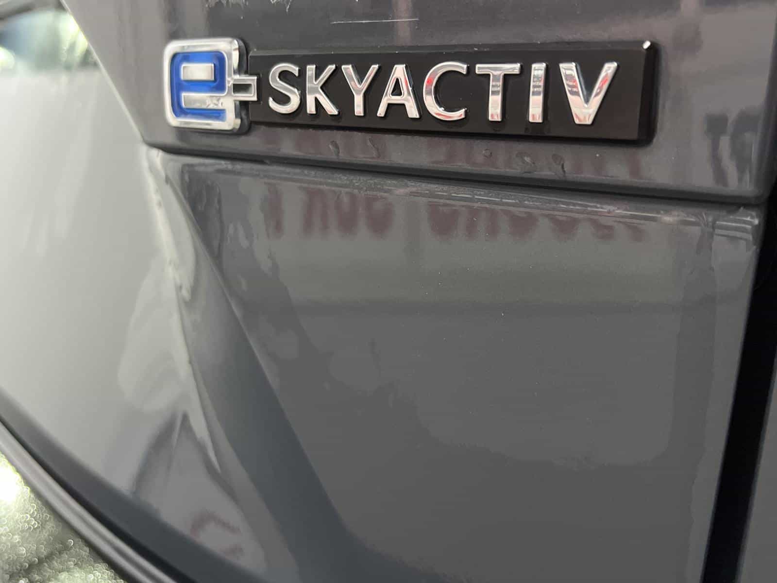 2022 Mazda MX-30 GT - Image 25