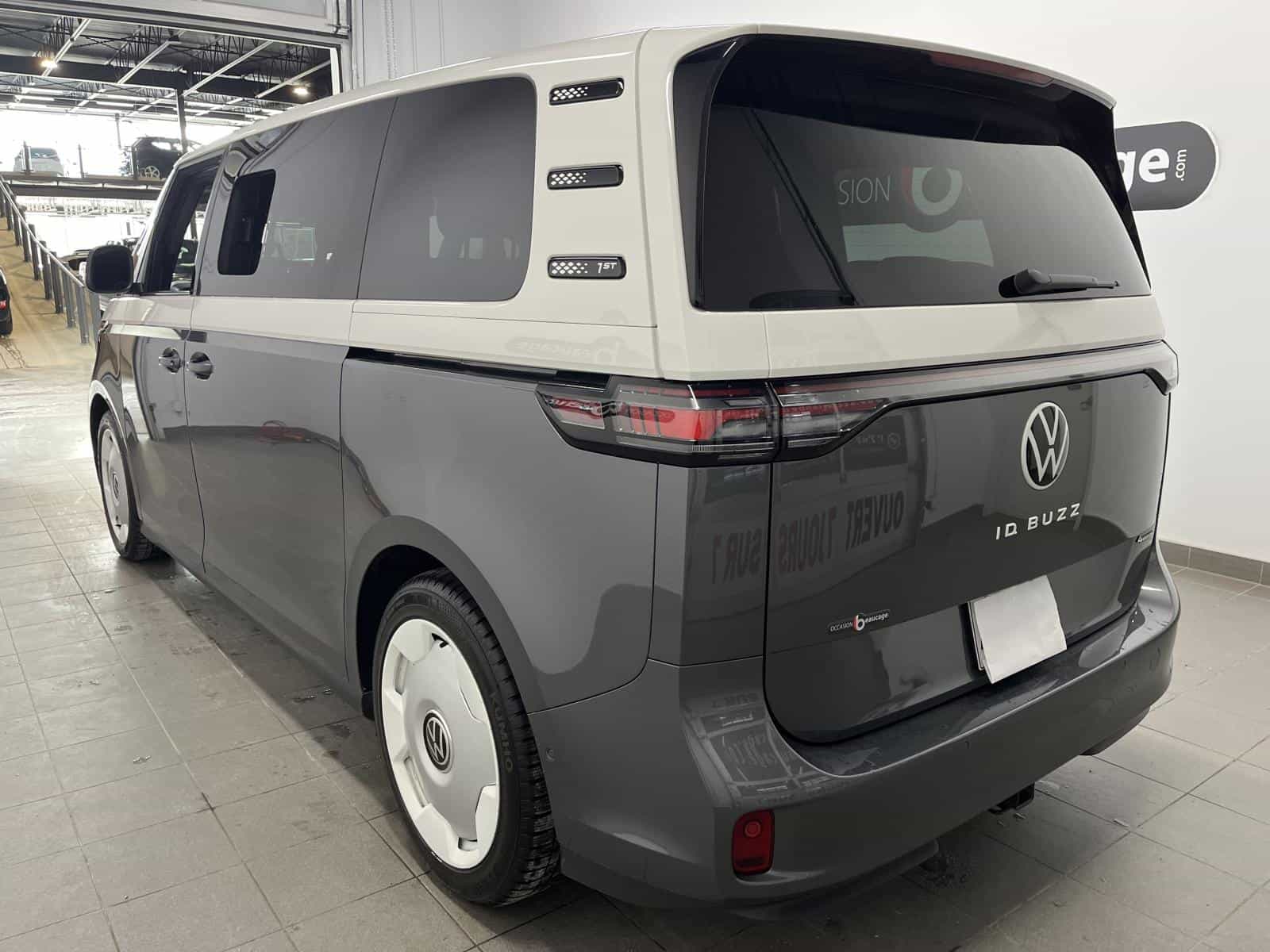 Image 3 Volkswagen ID. Buzz 1st Edition 2025