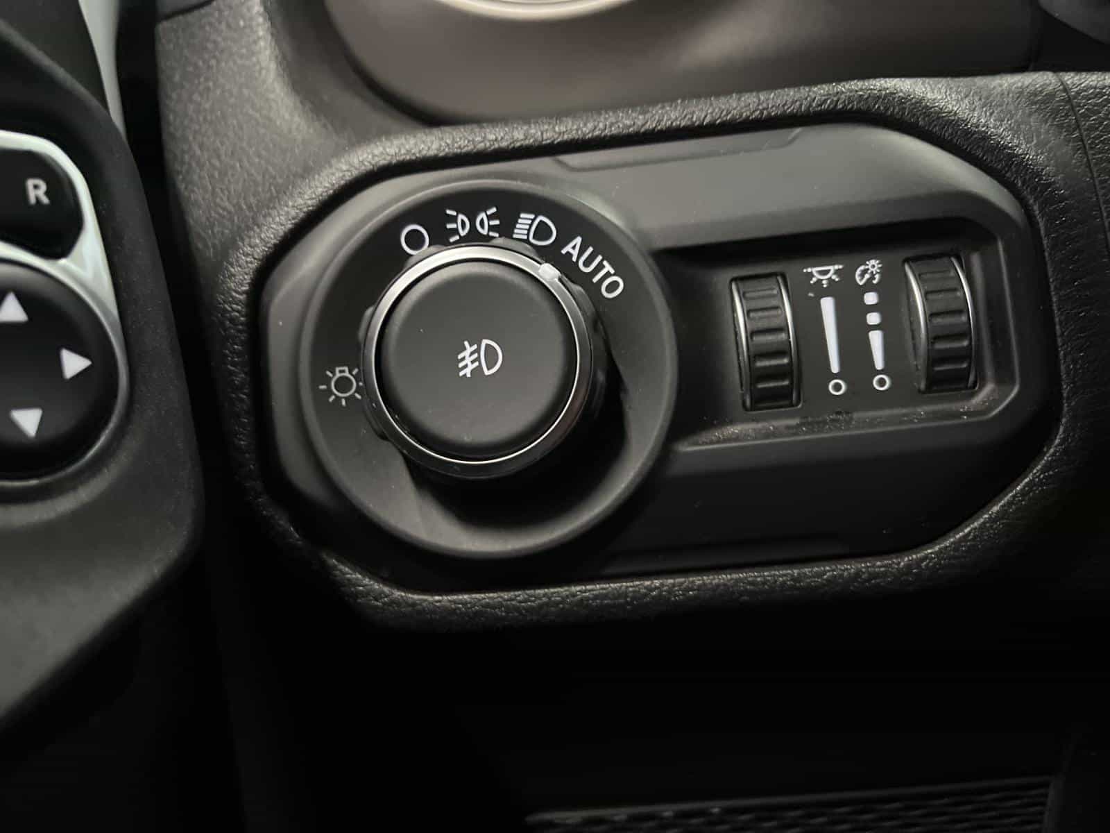 2020 Jeep Wrangler Sport - Image 11