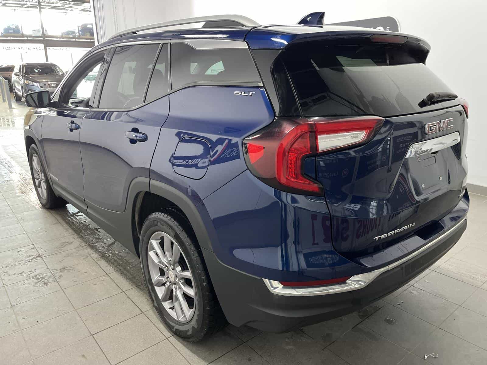 Image 3 GMC Terrain SLT 2022