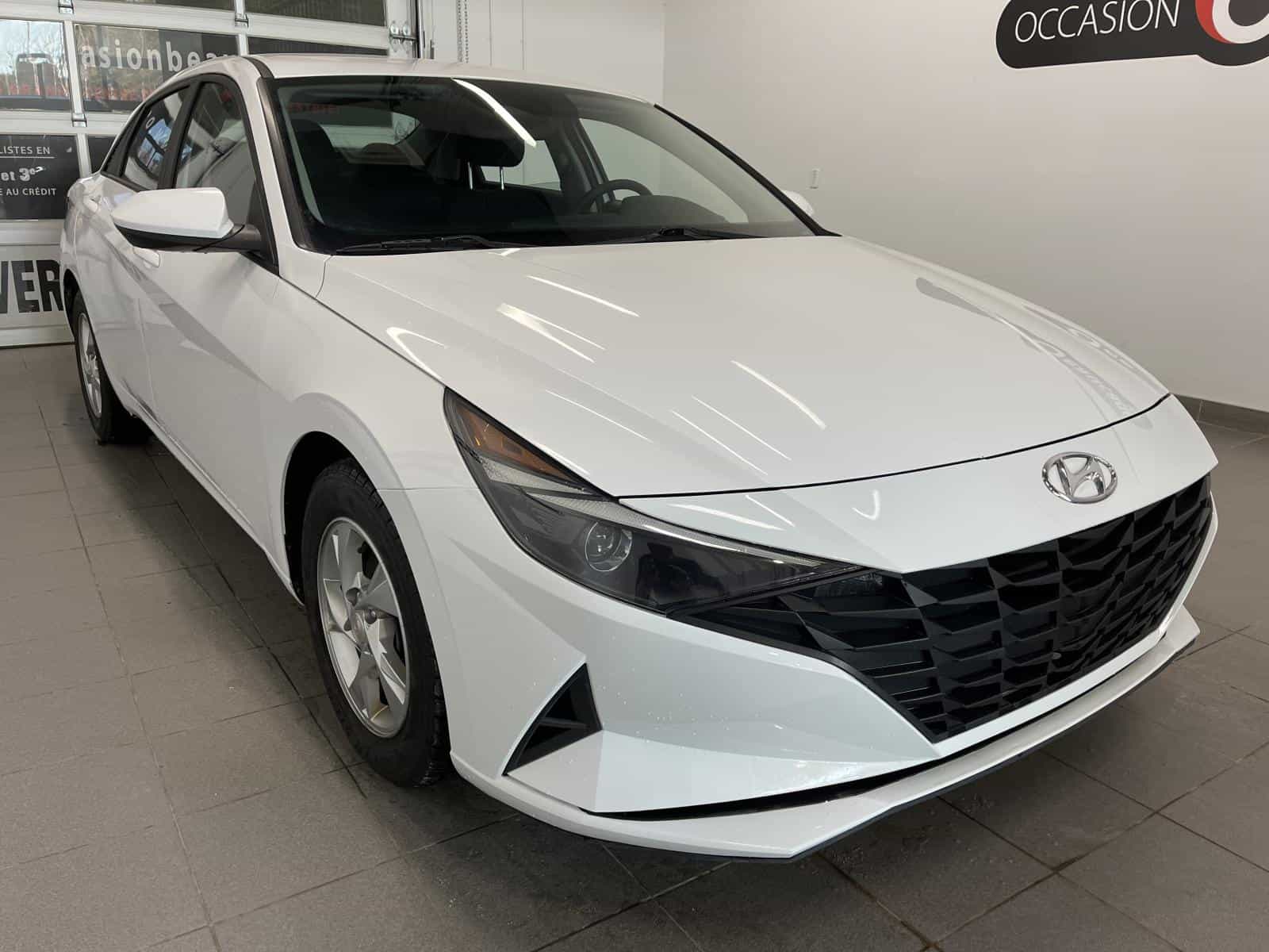 2022 Hyundai Elantra Essential - Image 6