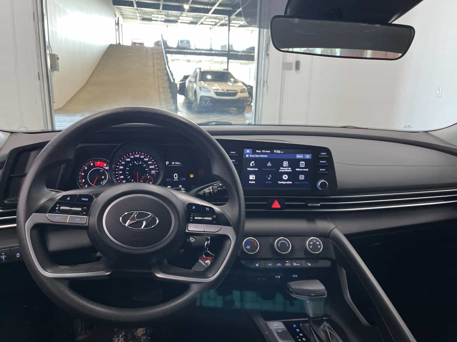 2022 Hyundai Elantra Essential - Image 20