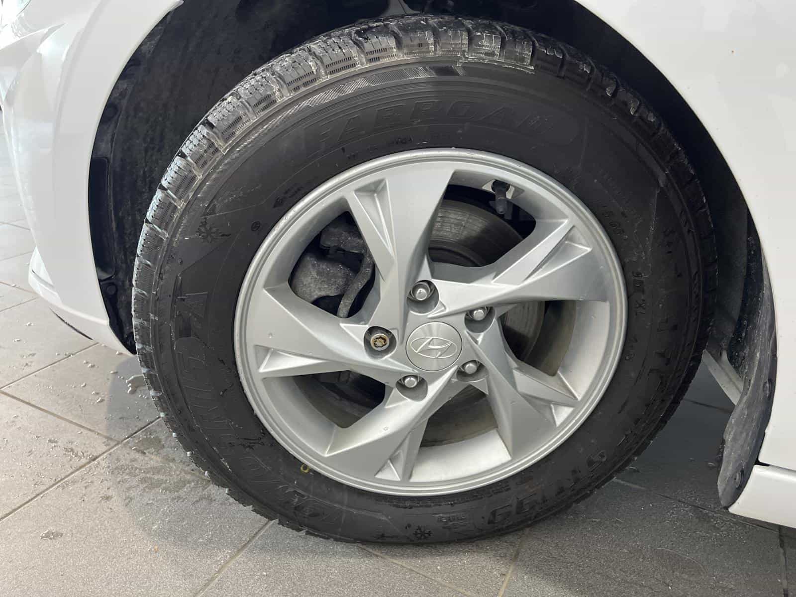 Image 22 Hyundai Elantra Essential 2022