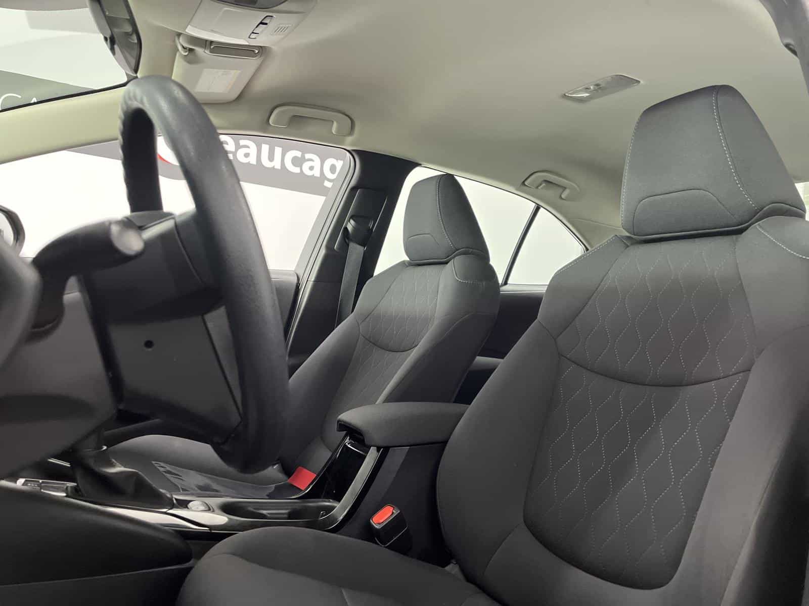 2022 Toyota Corolla LE - Image 8