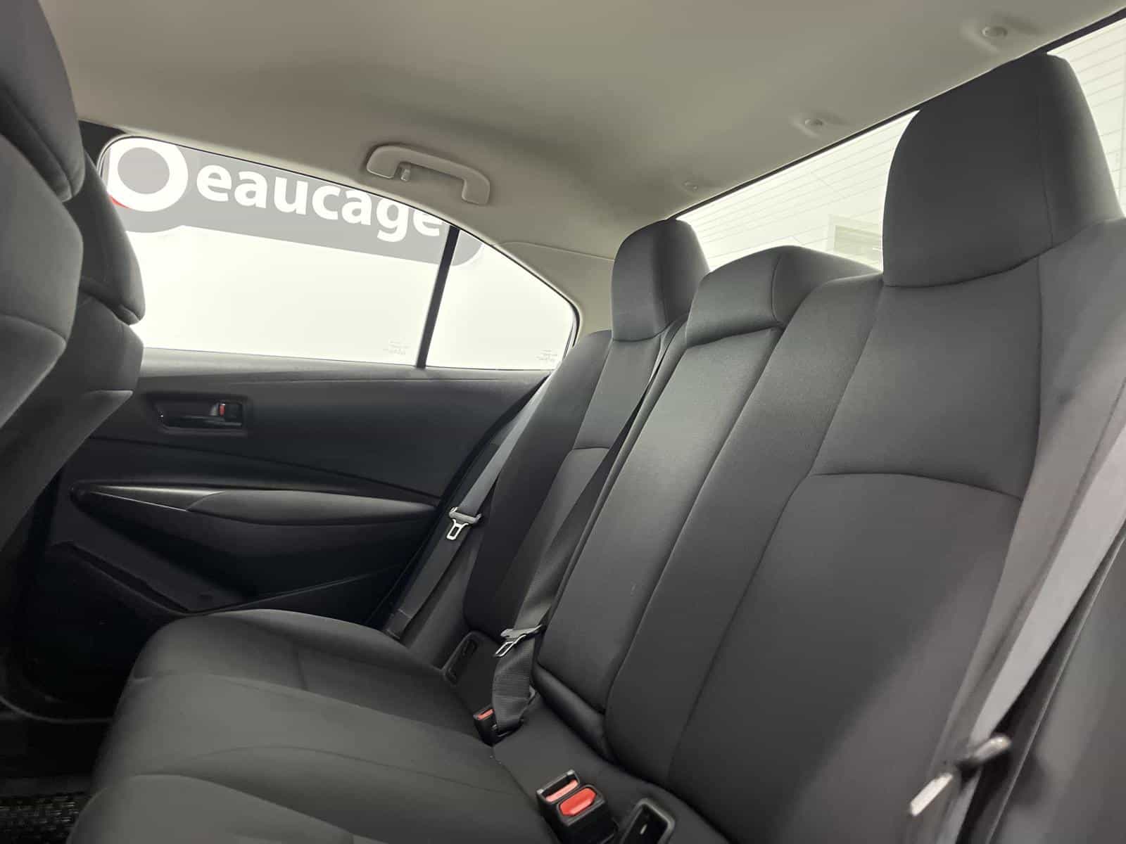 2022 Toyota Corolla LE - Image 10