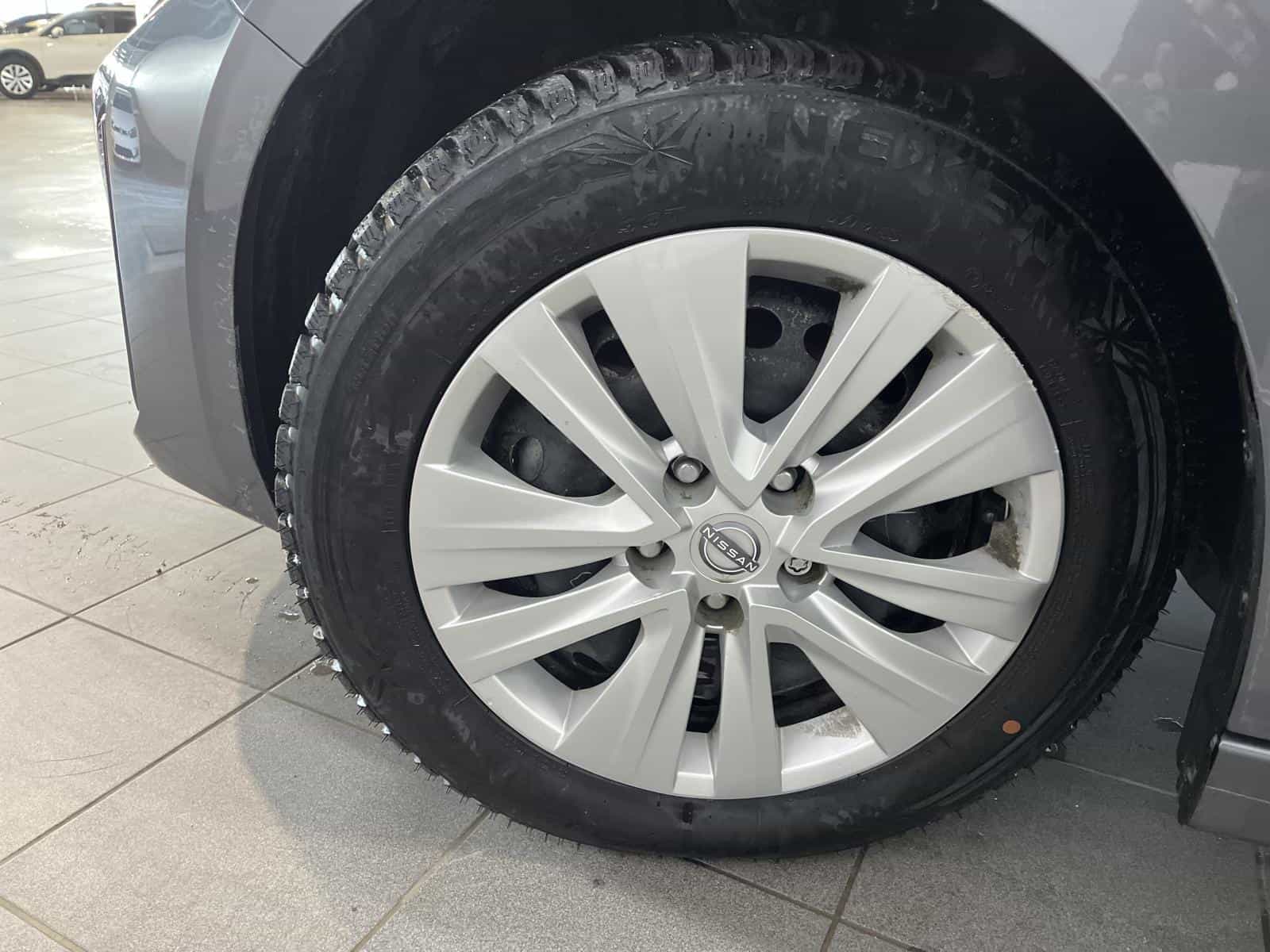 2025 Nissan Sentra S - Image 21