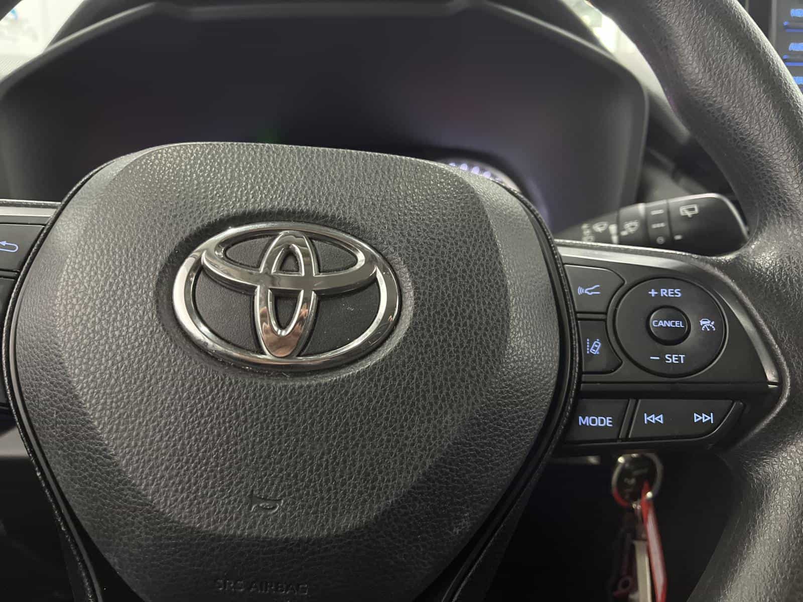 2020 Toyota Rav4 LE - Image 15