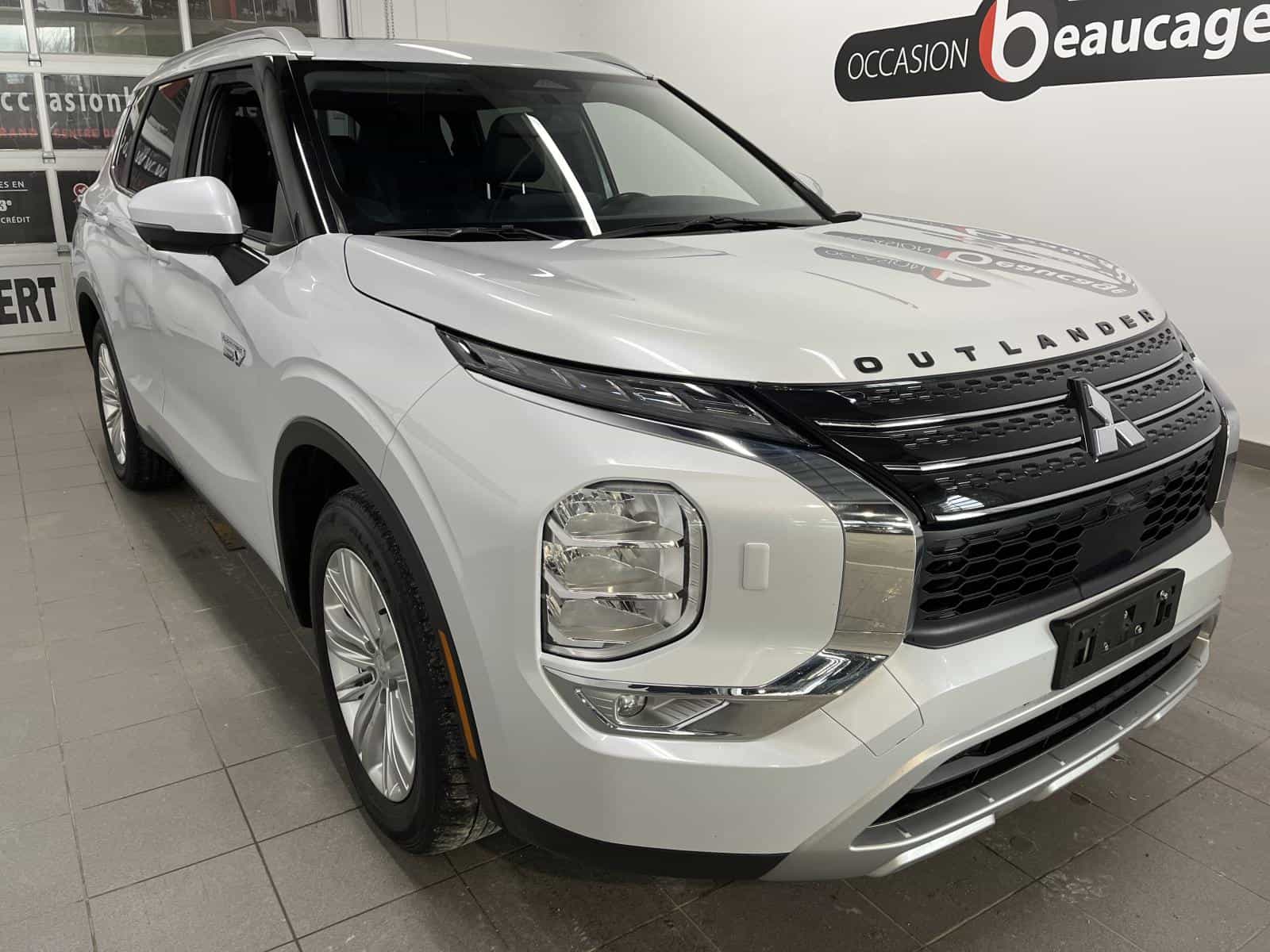 Image 6 Mitsubishi Outlander Plug-In Hybrid 2024