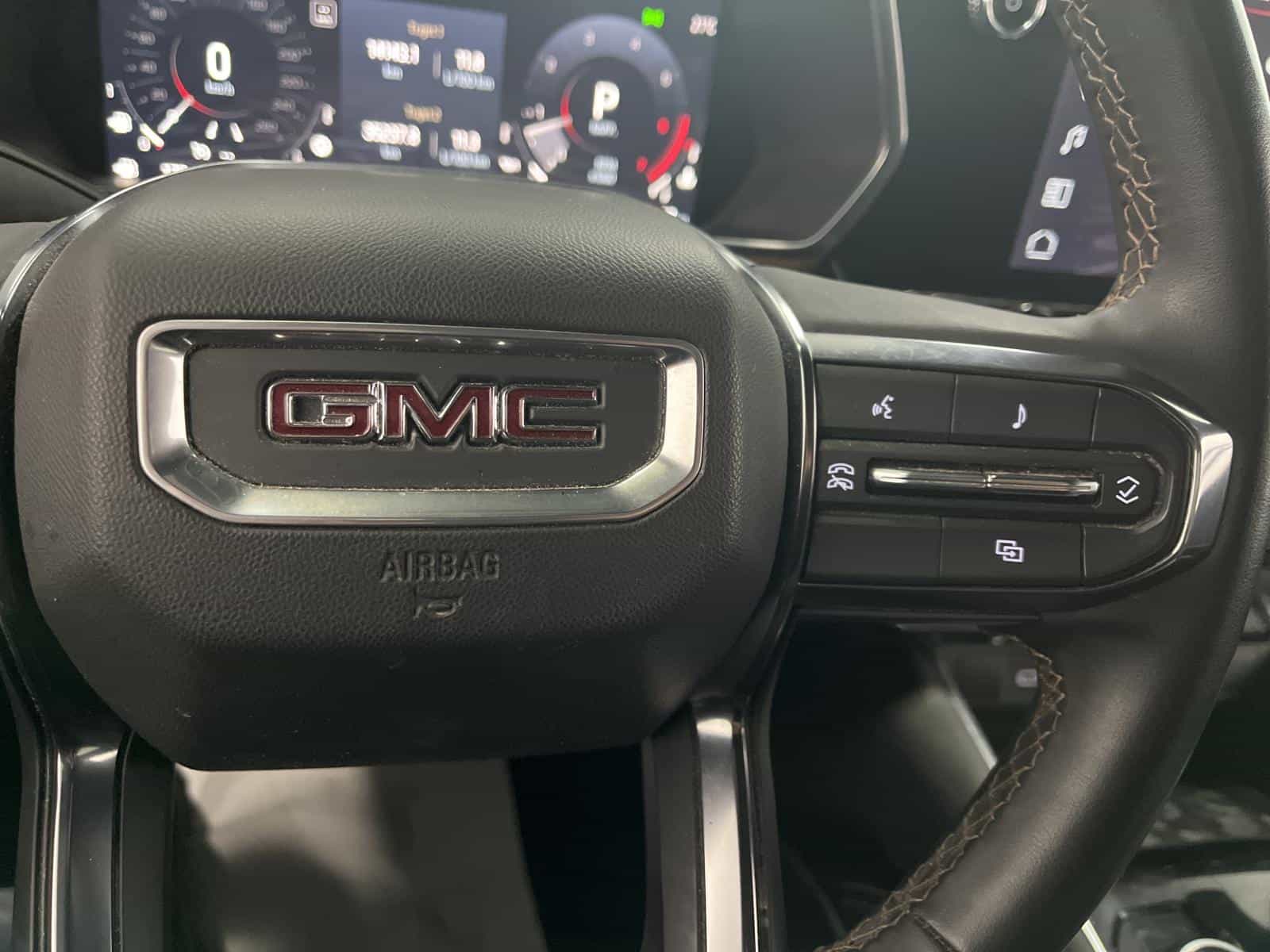 2024 GMC Canyon AT4 - Image 17