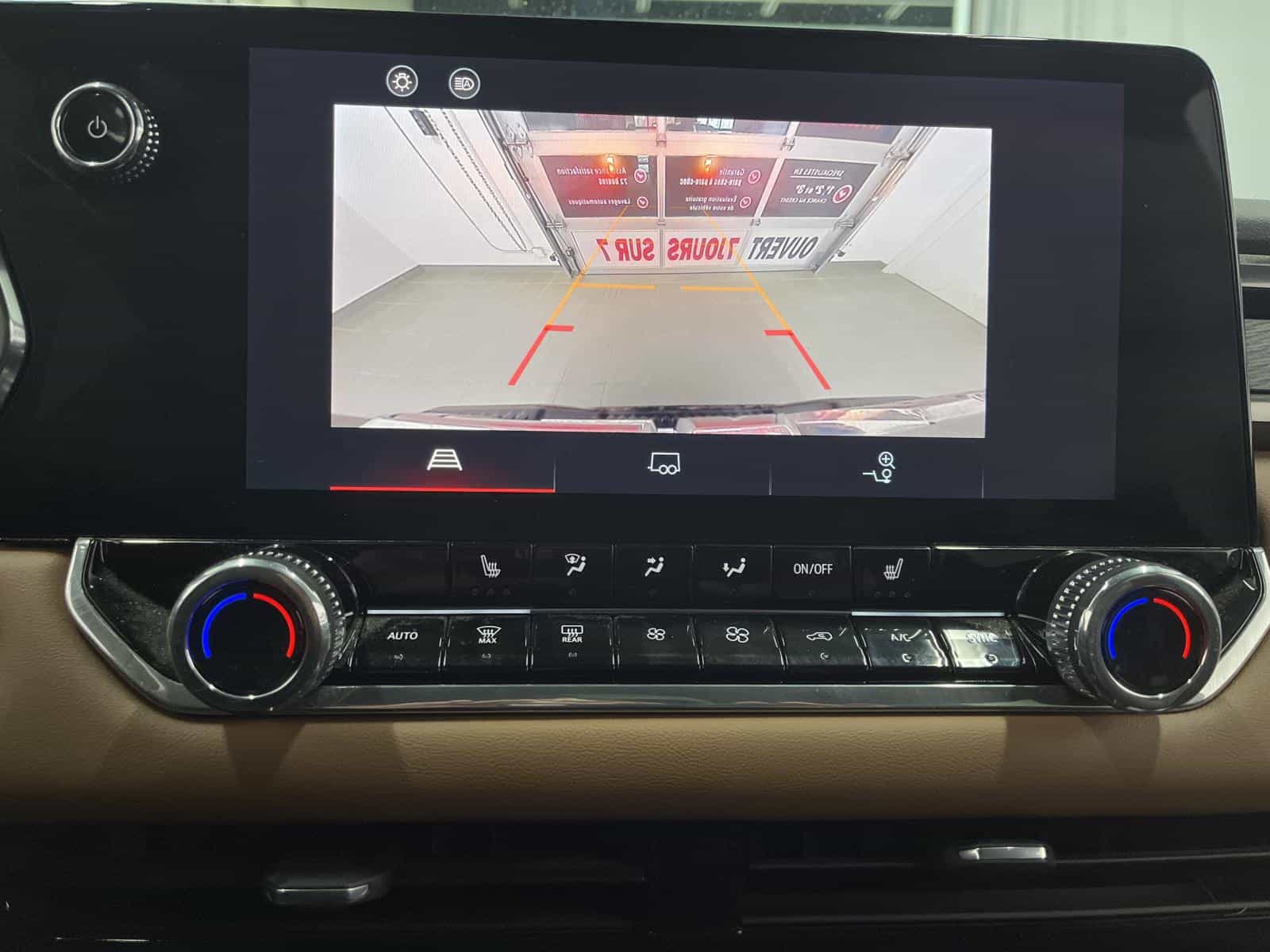 2024 GMC Canyon AT4 - Image 19