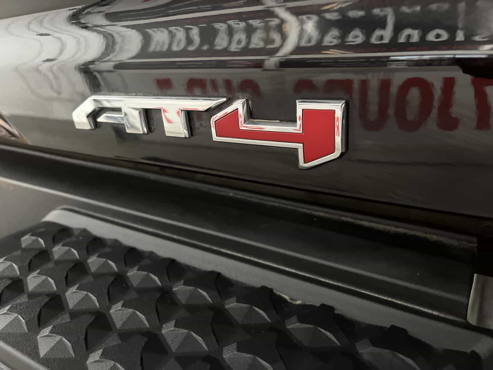 2024 GMC Canyon AT4 - Image 23