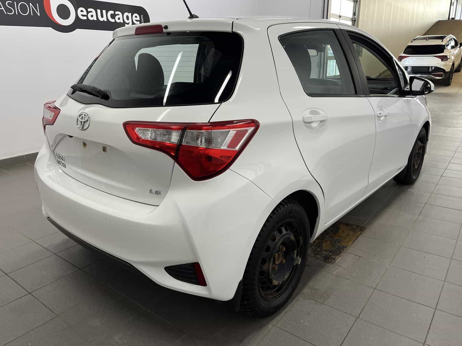 Image 5 Toyota Yaris LE 2019
