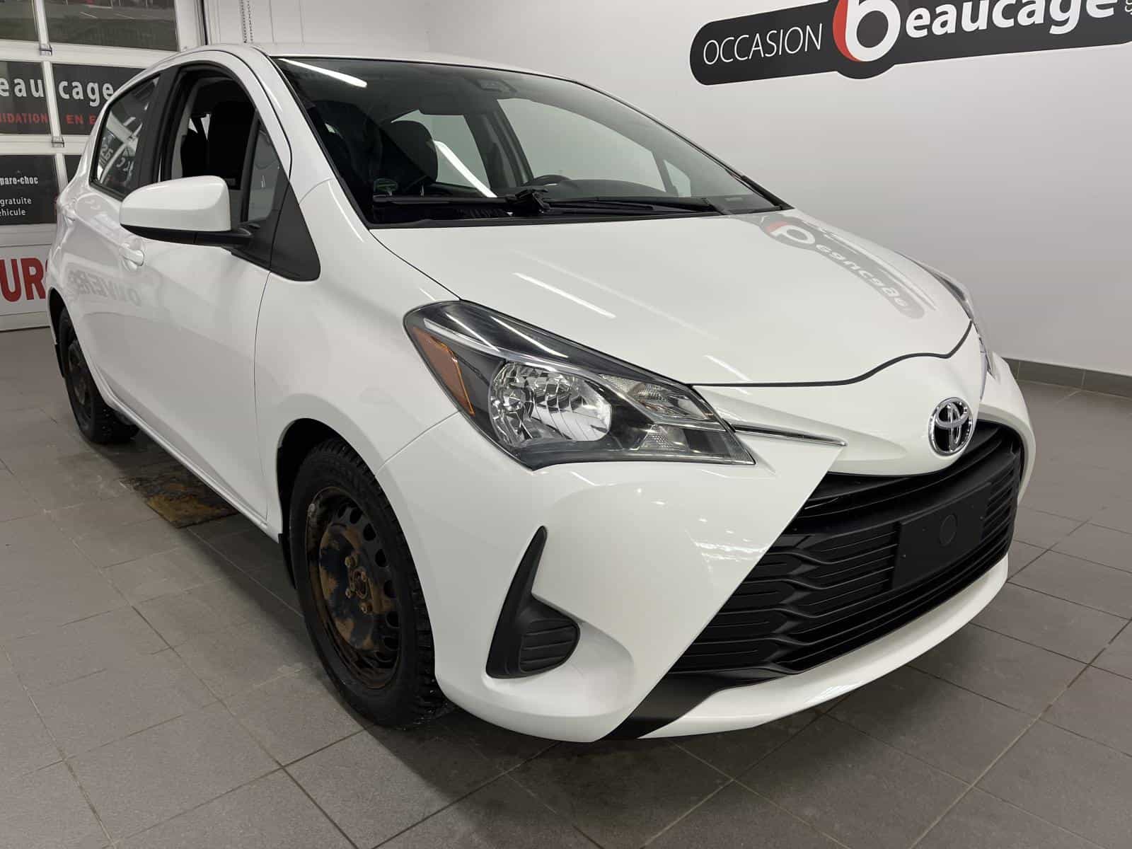 2019 Toyota Yaris LE - Image 6
