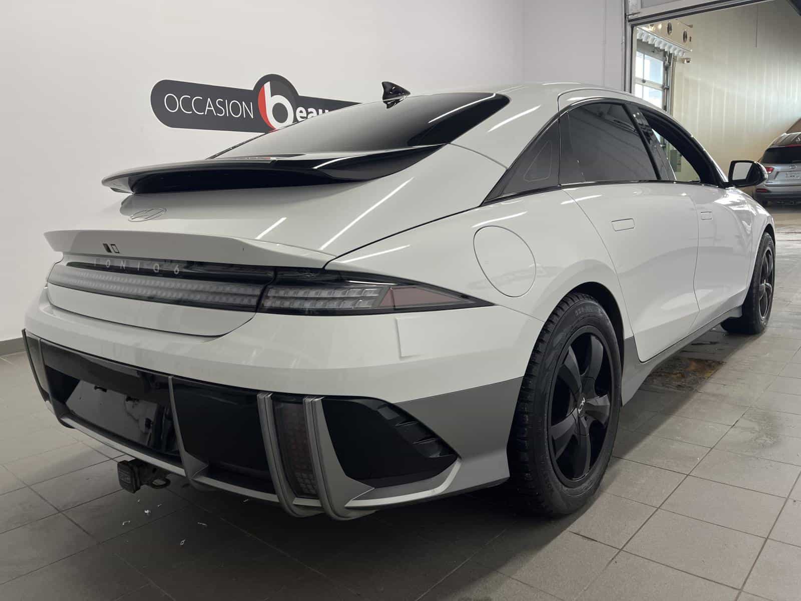 2023 Hyundai Ioniq 6 Preferred Ultimate - Image 5