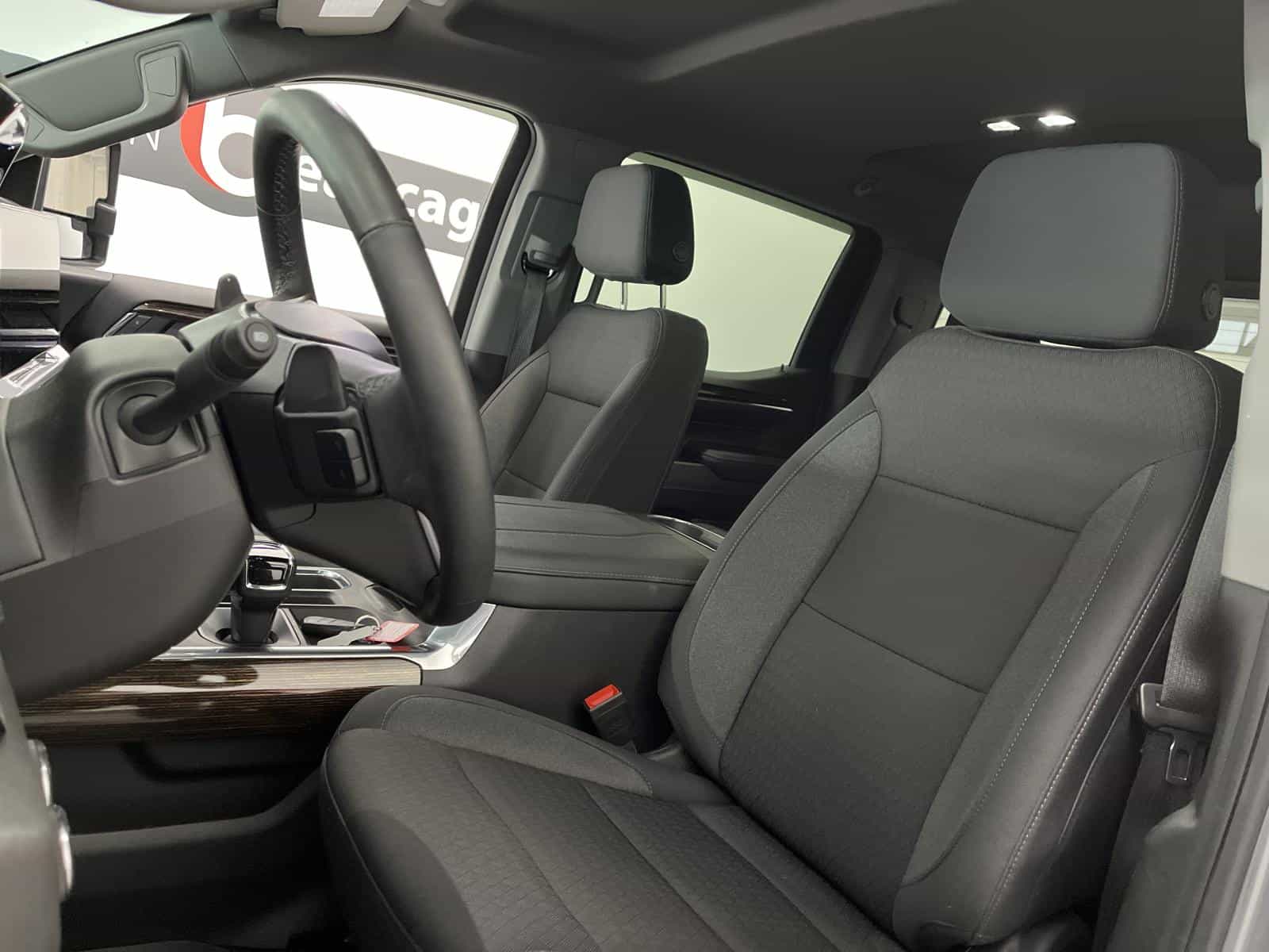 2024 GMC Sierra 1500 Elevation - Image 8