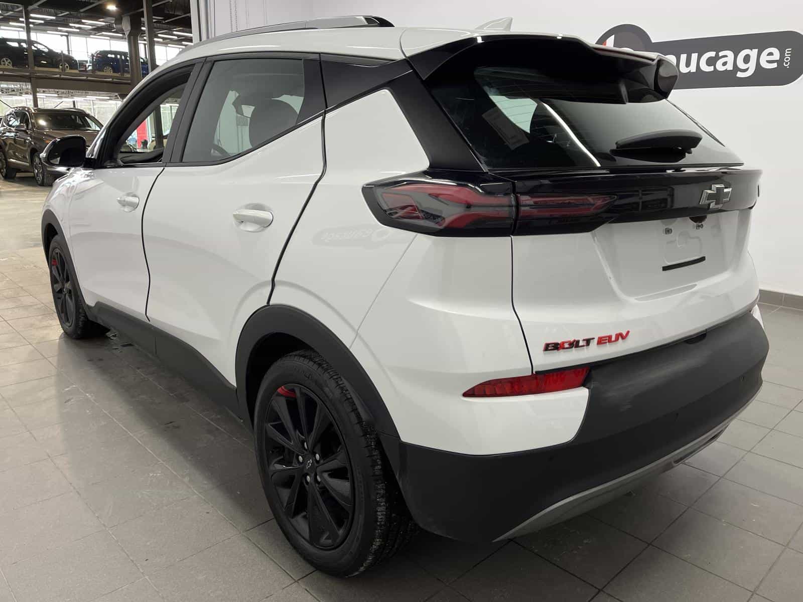 Image 3 Chevrolet Bolt EUV LT 2023