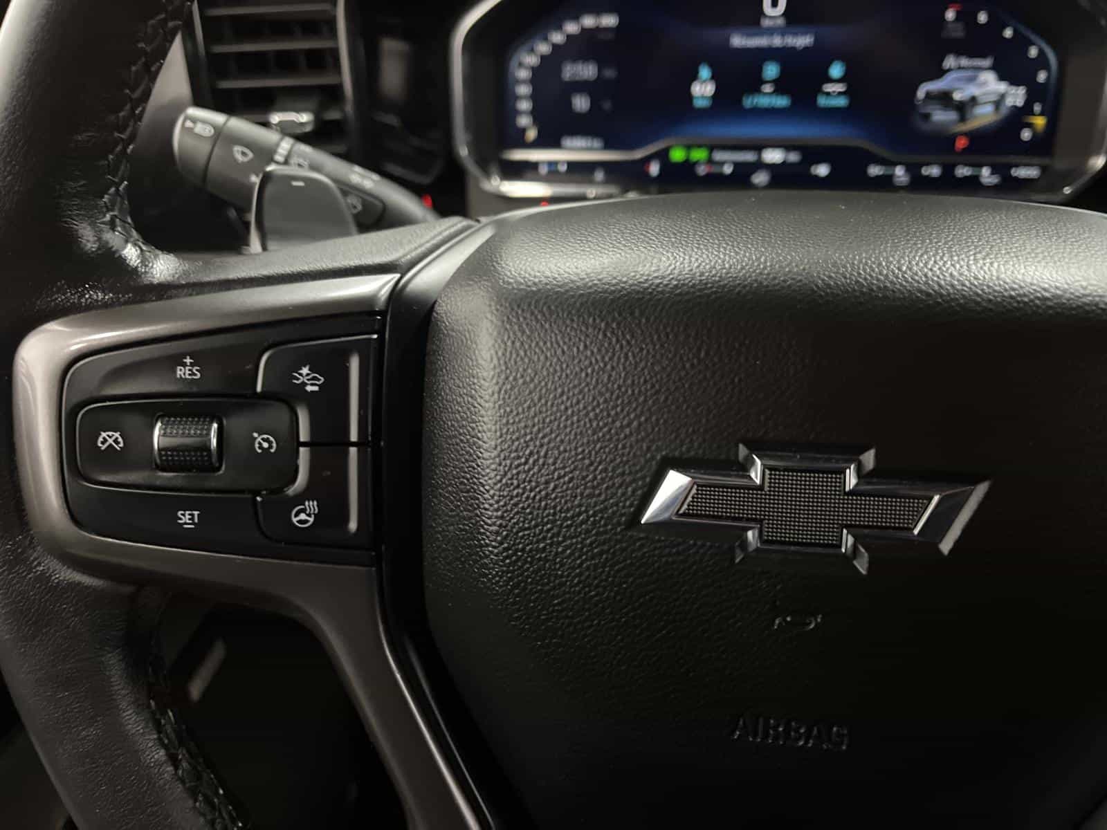 2023 Chevrolet Silverado 1500 ZR2 - Image 15