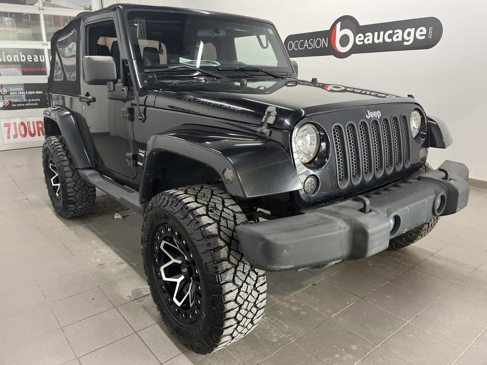 Image 6 Jeep Wrangler Sahara 2011