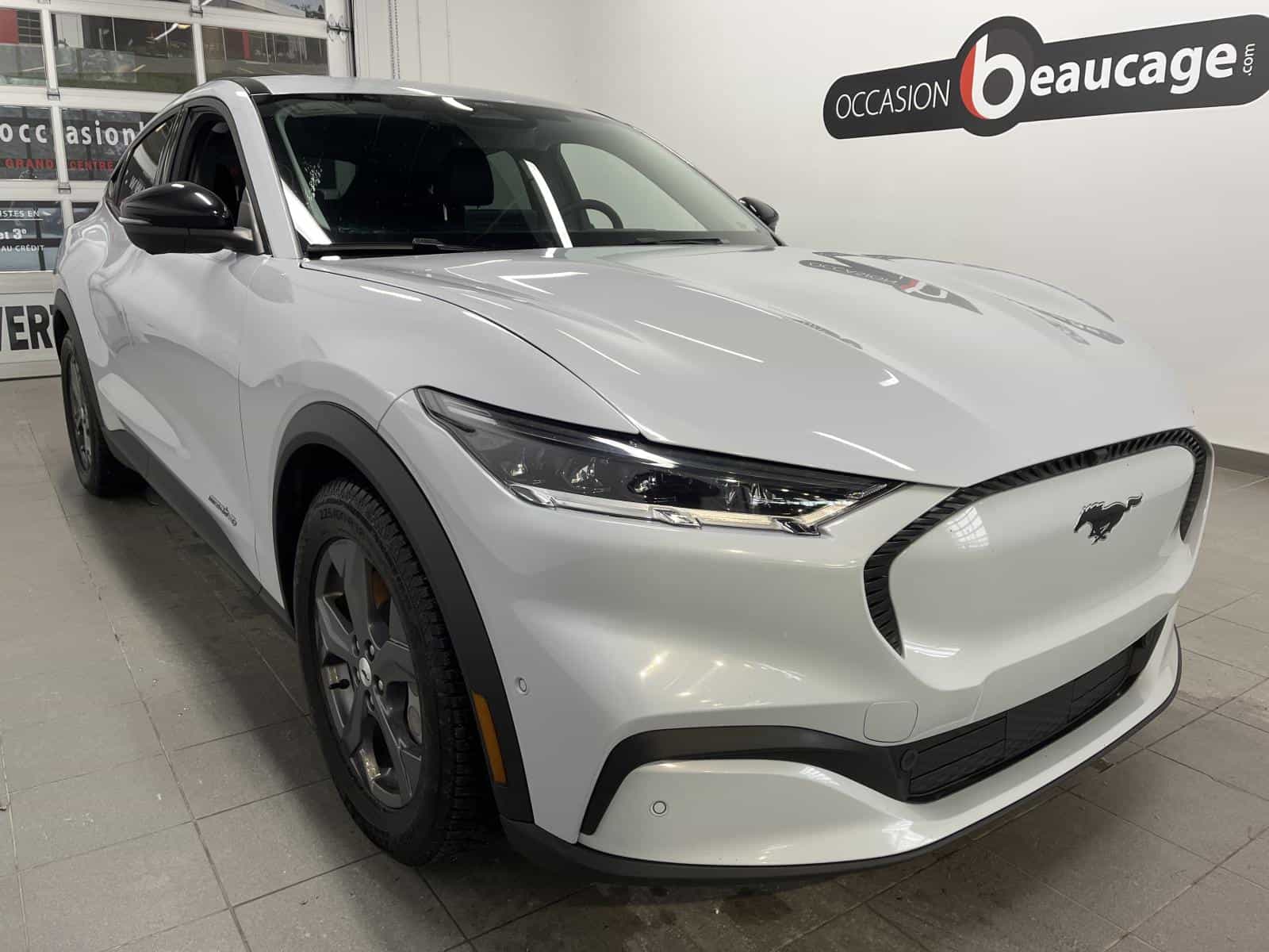 Image 6 Ford Mustang MACH-E Select 2023