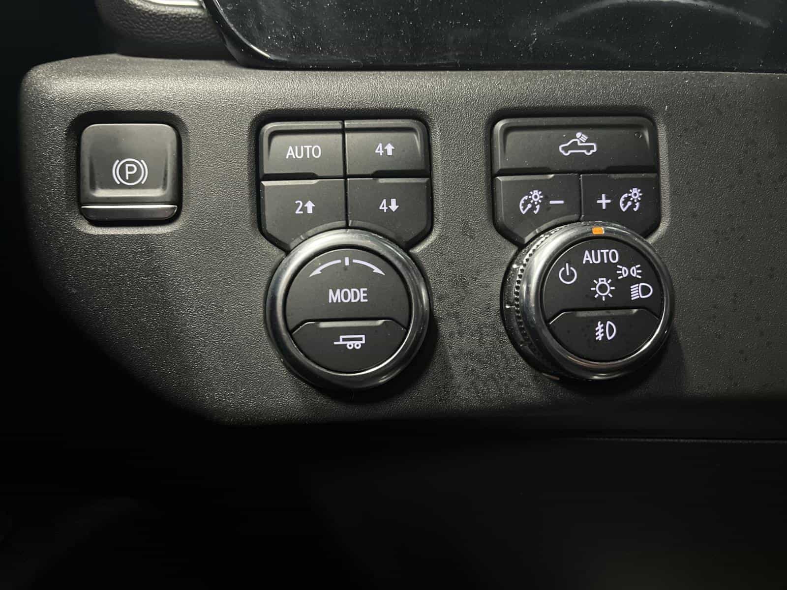 2024 GMC Sierra 1500 Elevation - Image 14