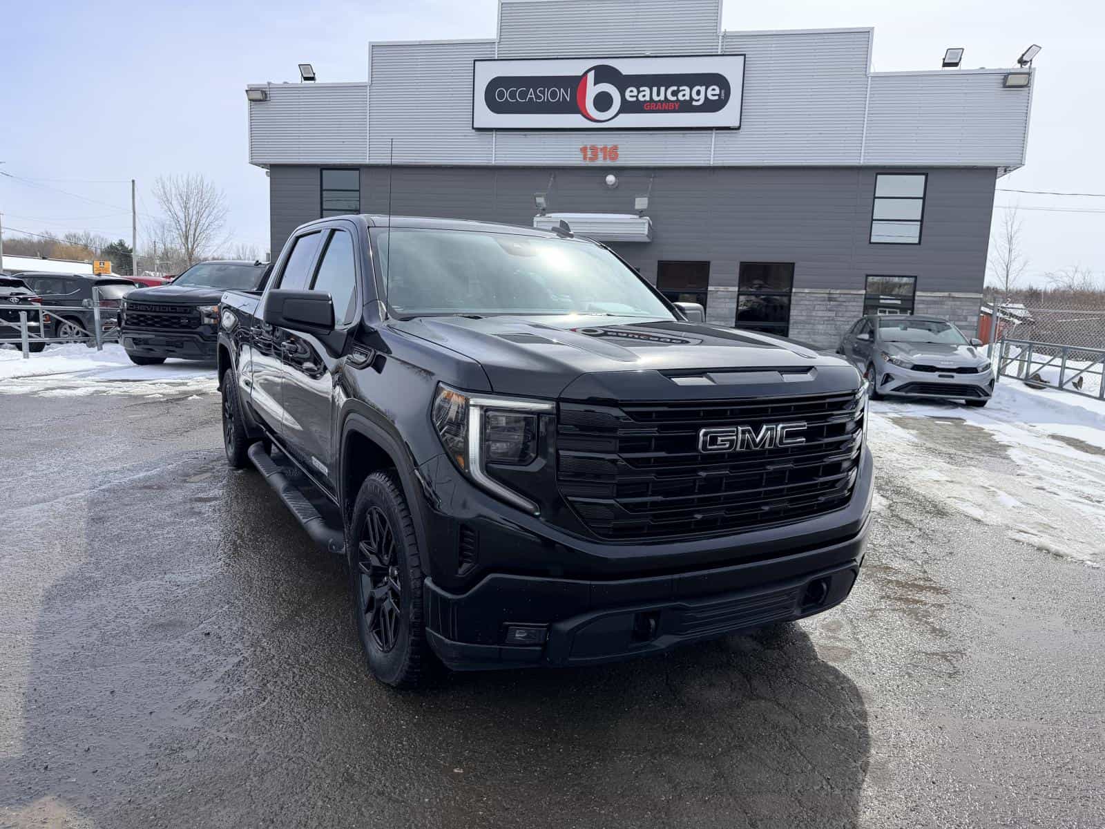 Image 11 GMC Sierra 1500 Elevation 2024