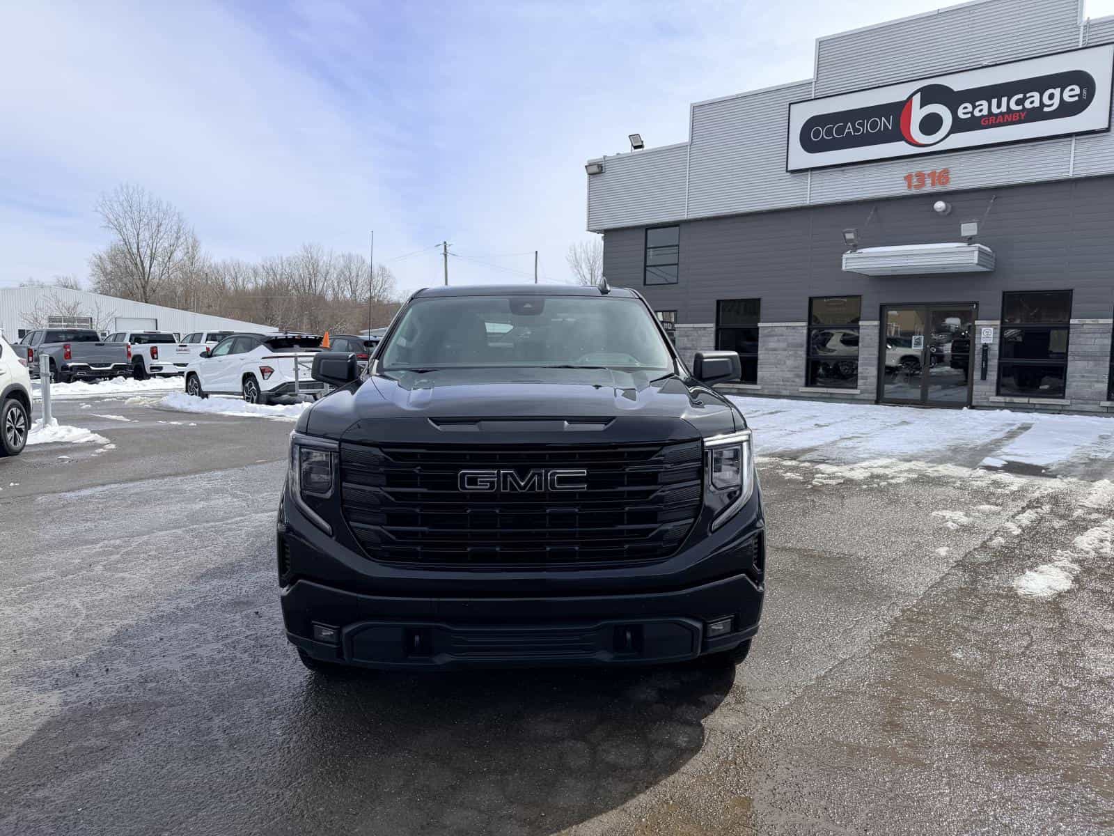 Image 12 GMC Sierra 1500 Elevation 2024