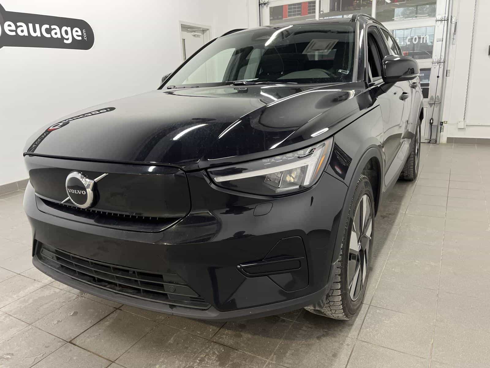 Image 1 Volvo XC40 Recharge TWIN Core 2024
