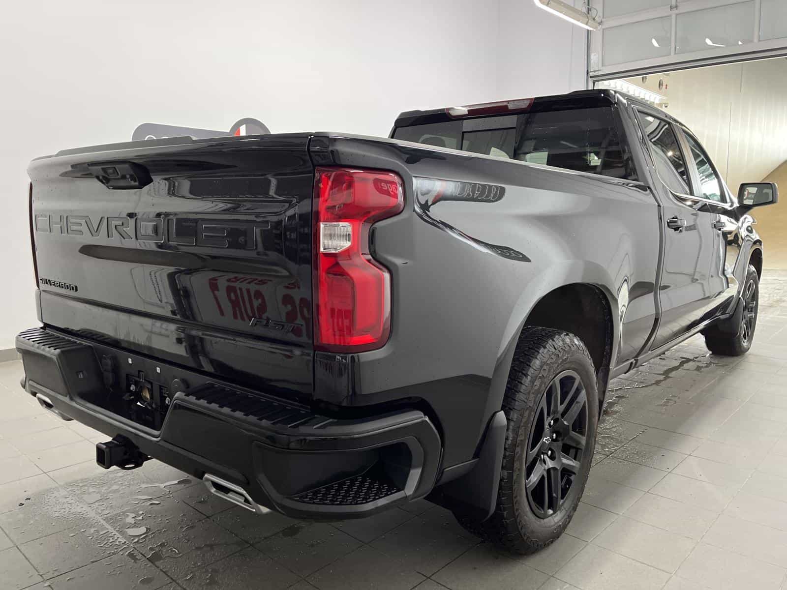 2024 Chevrolet Silverado 1500 RST - Image 5