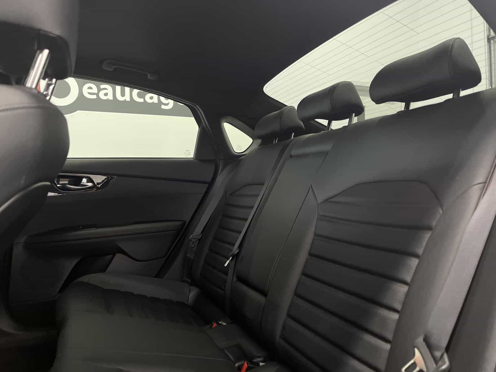 2022 Kia Forte GT Limited - Image 9