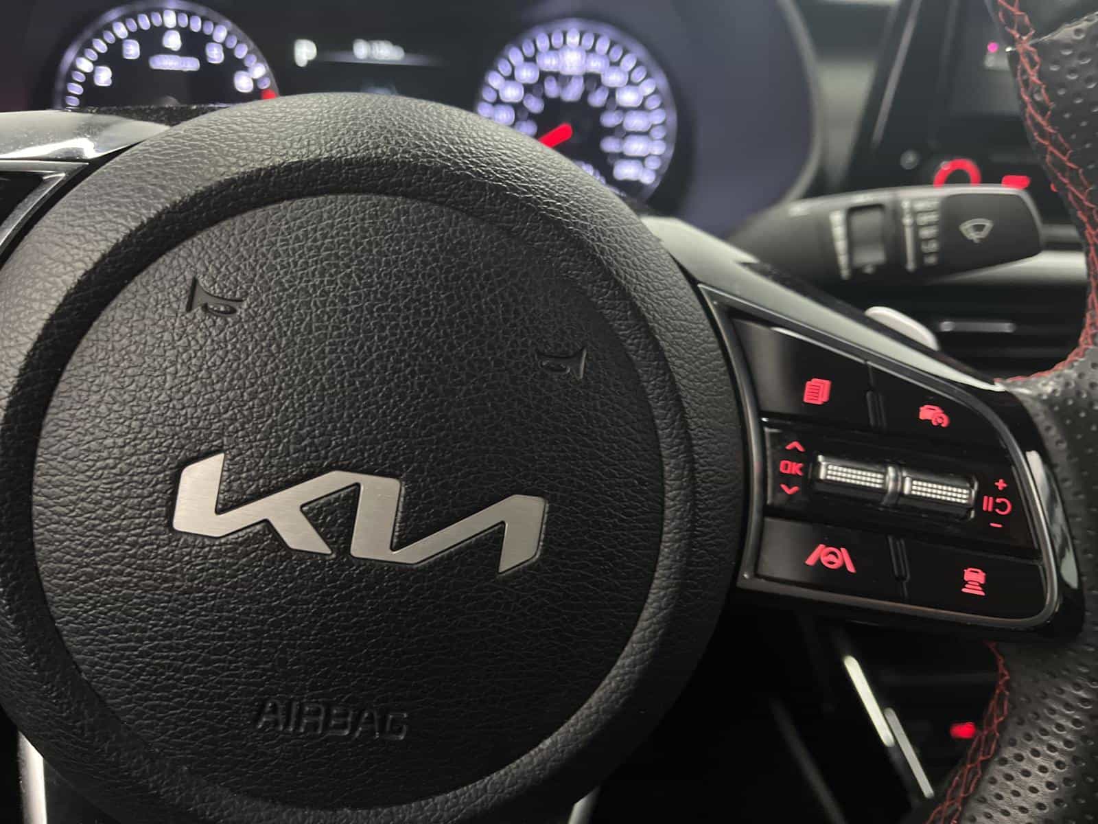 2022 Kia Forte GT Limited - Image 16