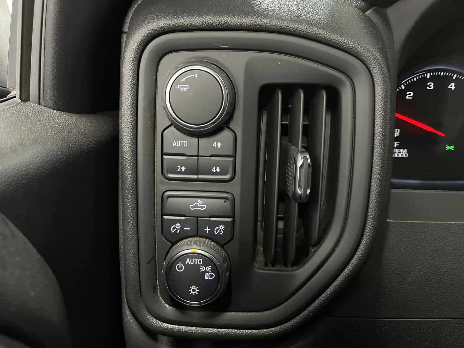 Image 14 Chevrolet Silverado 1500 Custom Trail Boss 2024