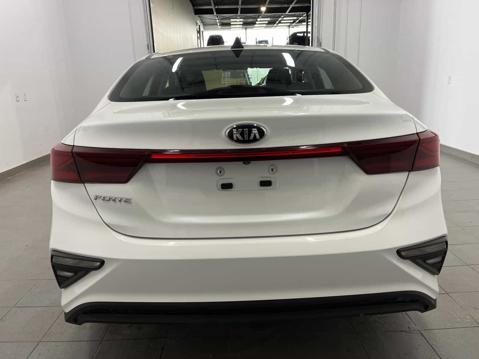 Image 4 Kia Forte LX 2020