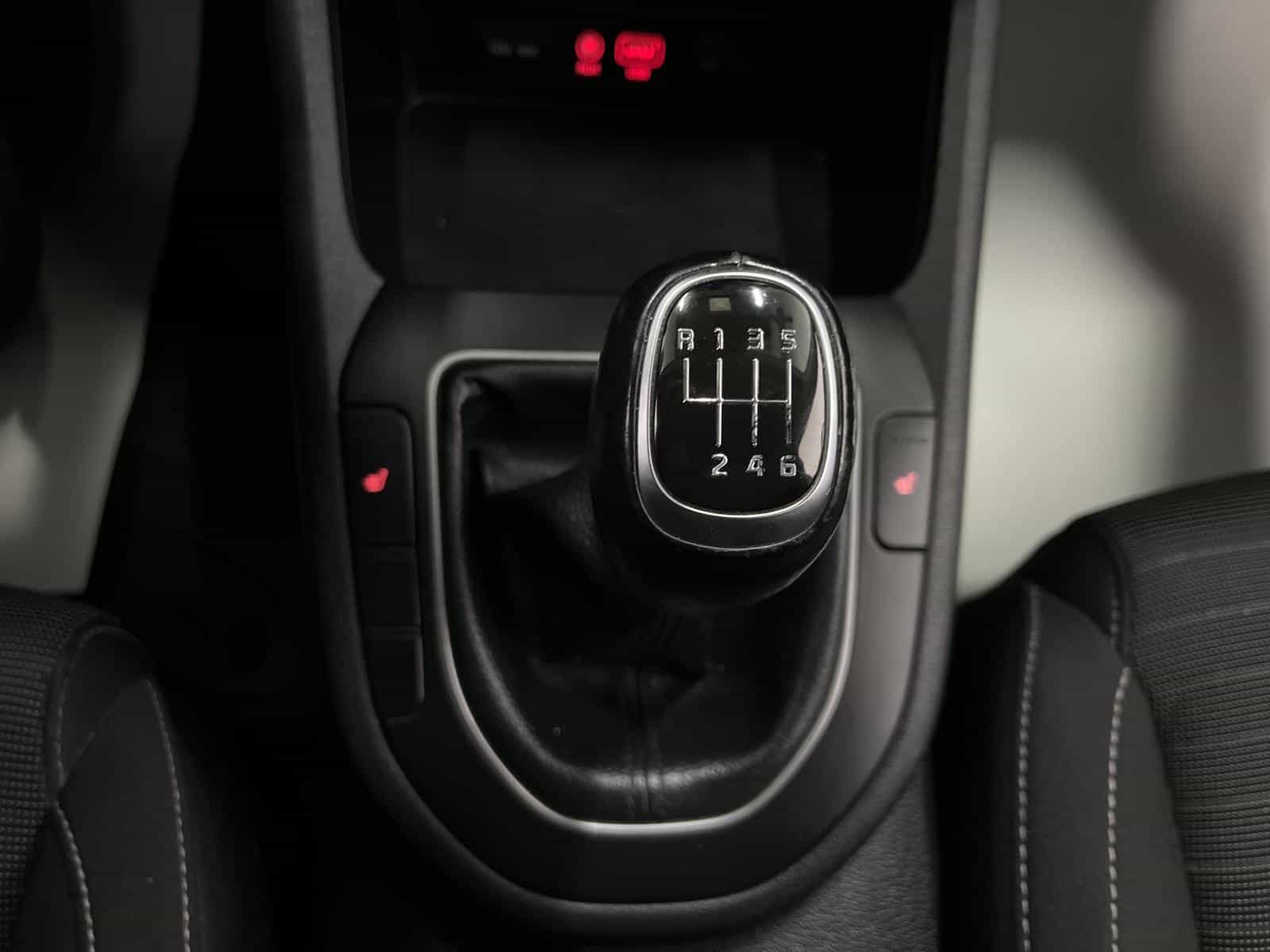 2020 Kia Forte LX - Image 16