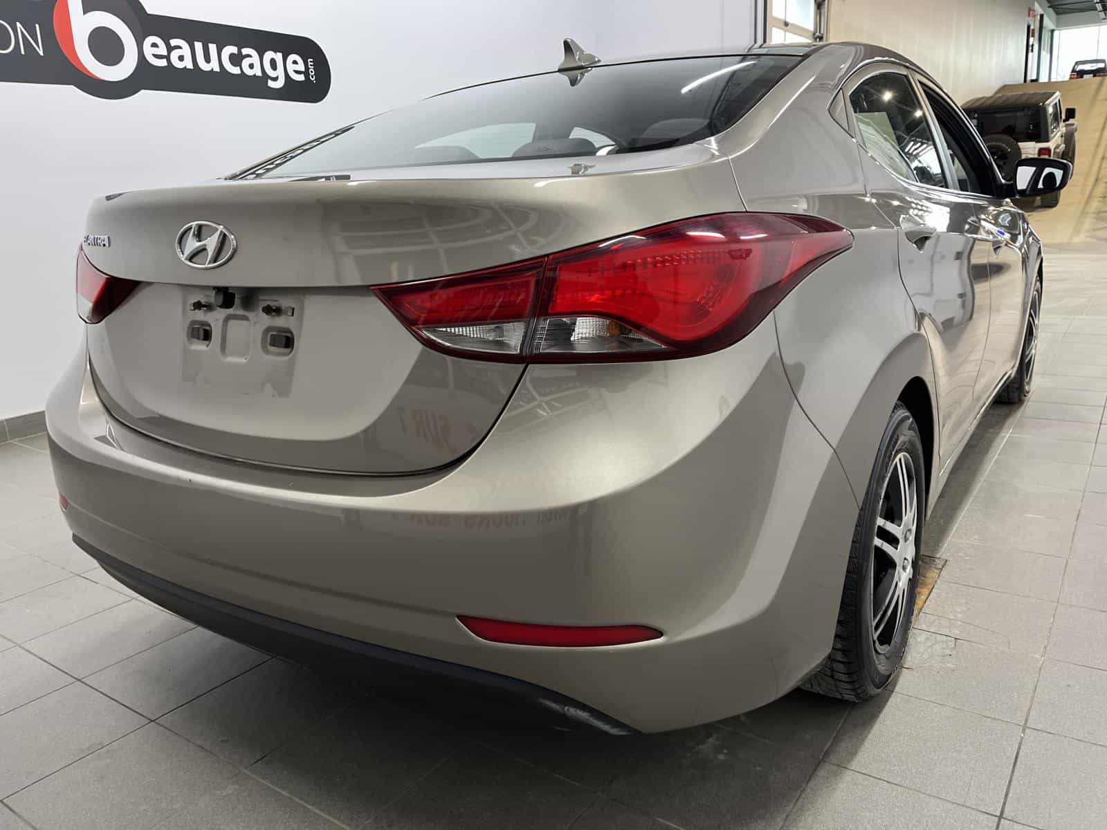 Image 5 Hyundai Elantra GL 2015
