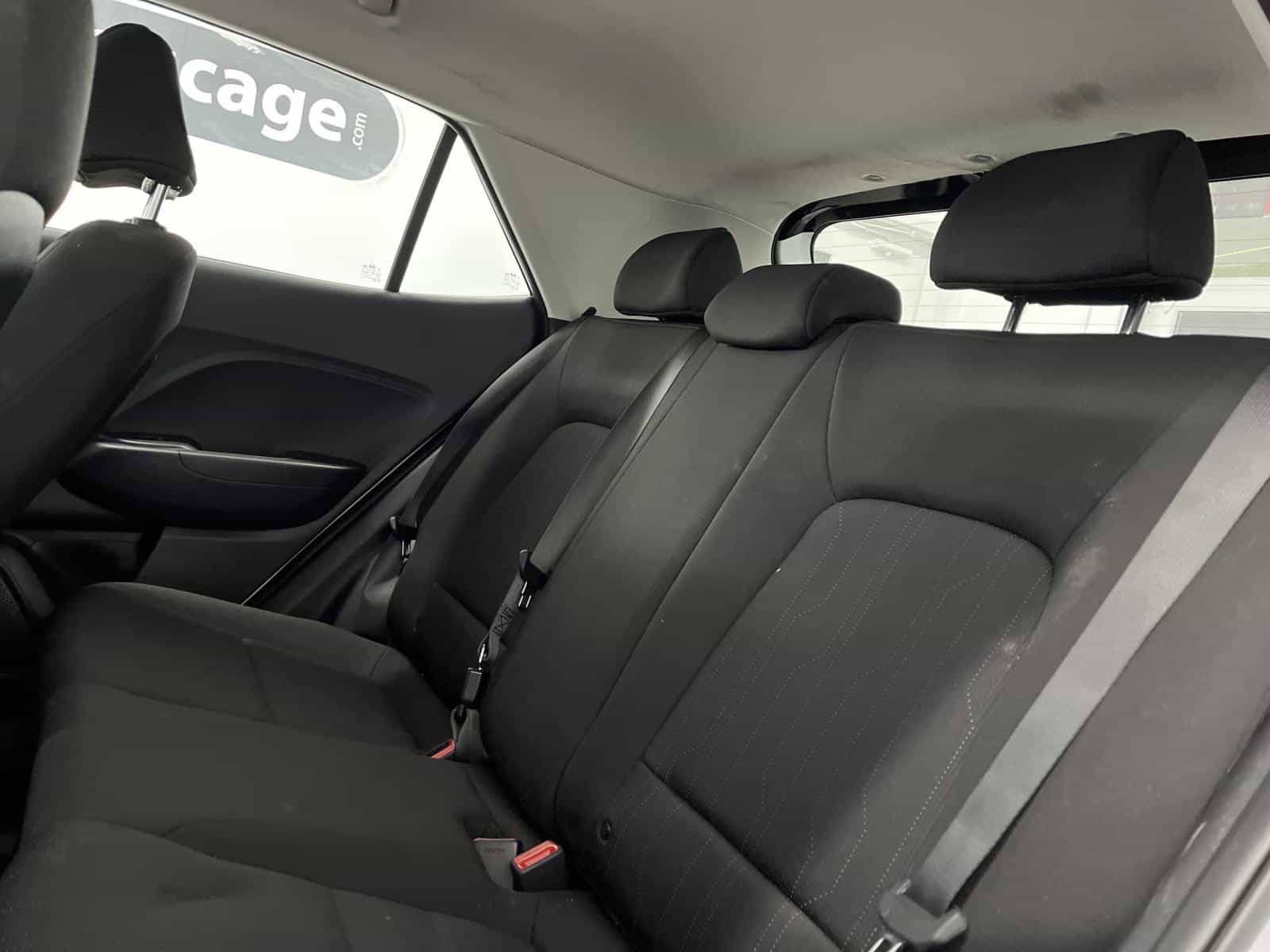 2025 Hyundai Venue Essential - Image 10