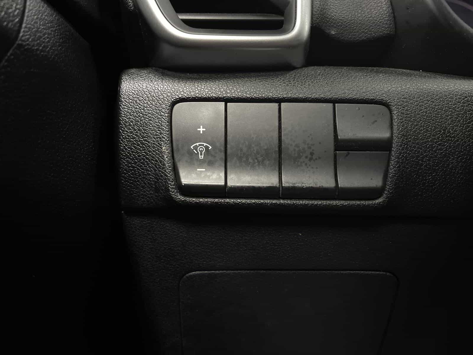 2020 Kia Sportage LX - Image 12