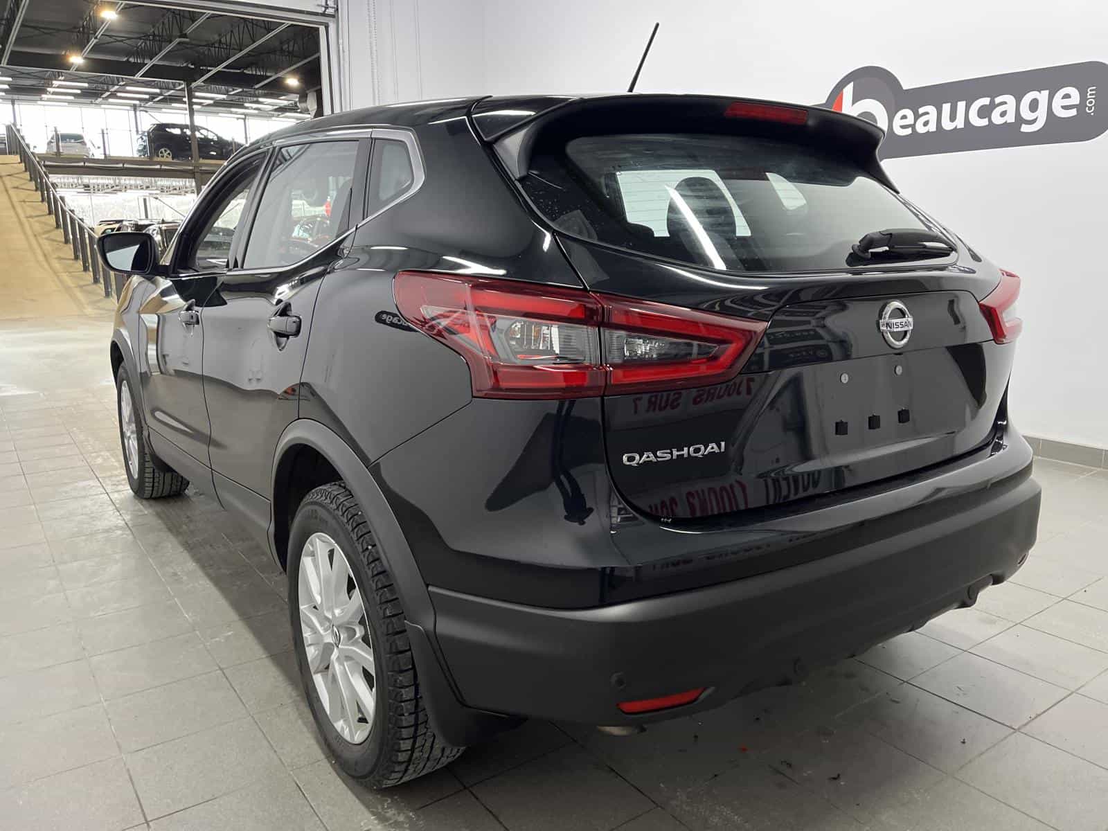 Image 3 Nissan Qashqai S 2021