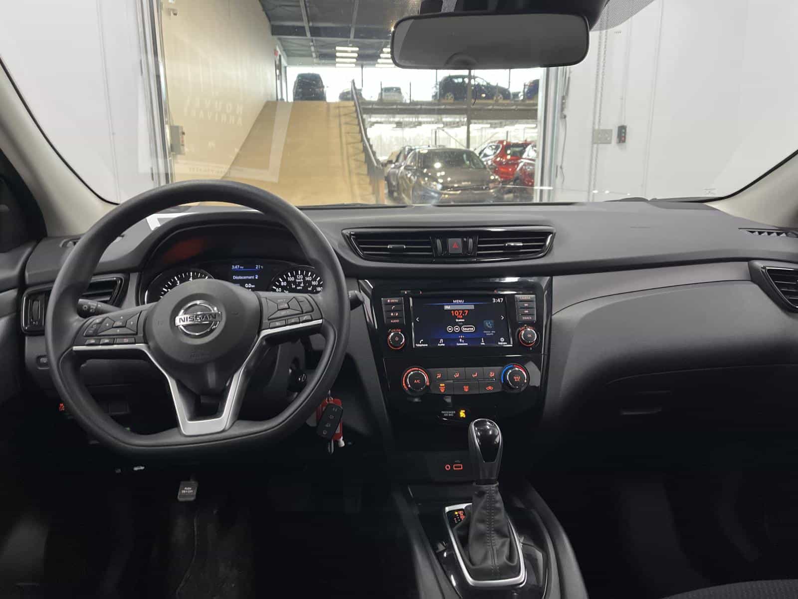 Image 19 Nissan Qashqai S 2021