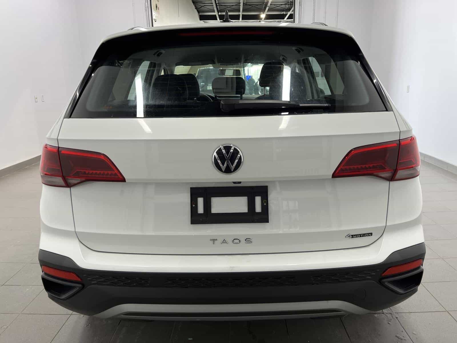 2022 Volkswagen Taos Trendline - Image 4