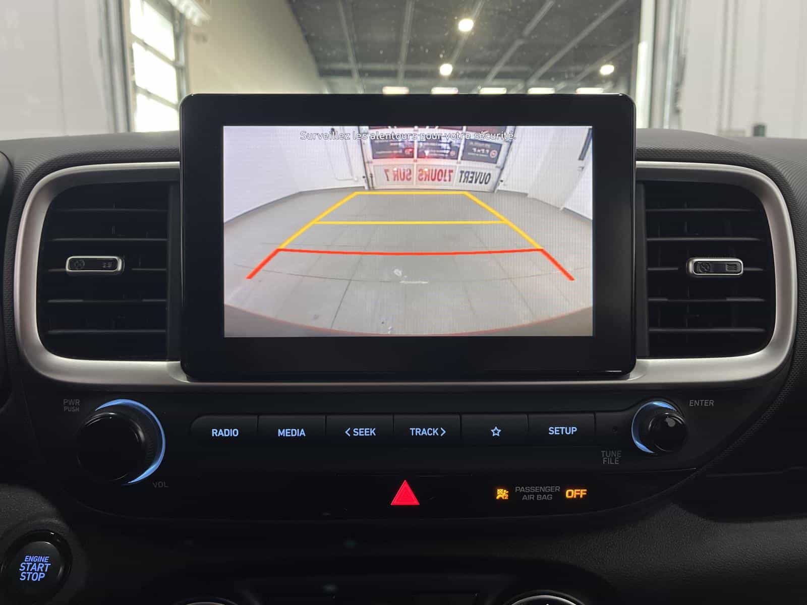 2022 Hyundai Venue Preferred - Image 19