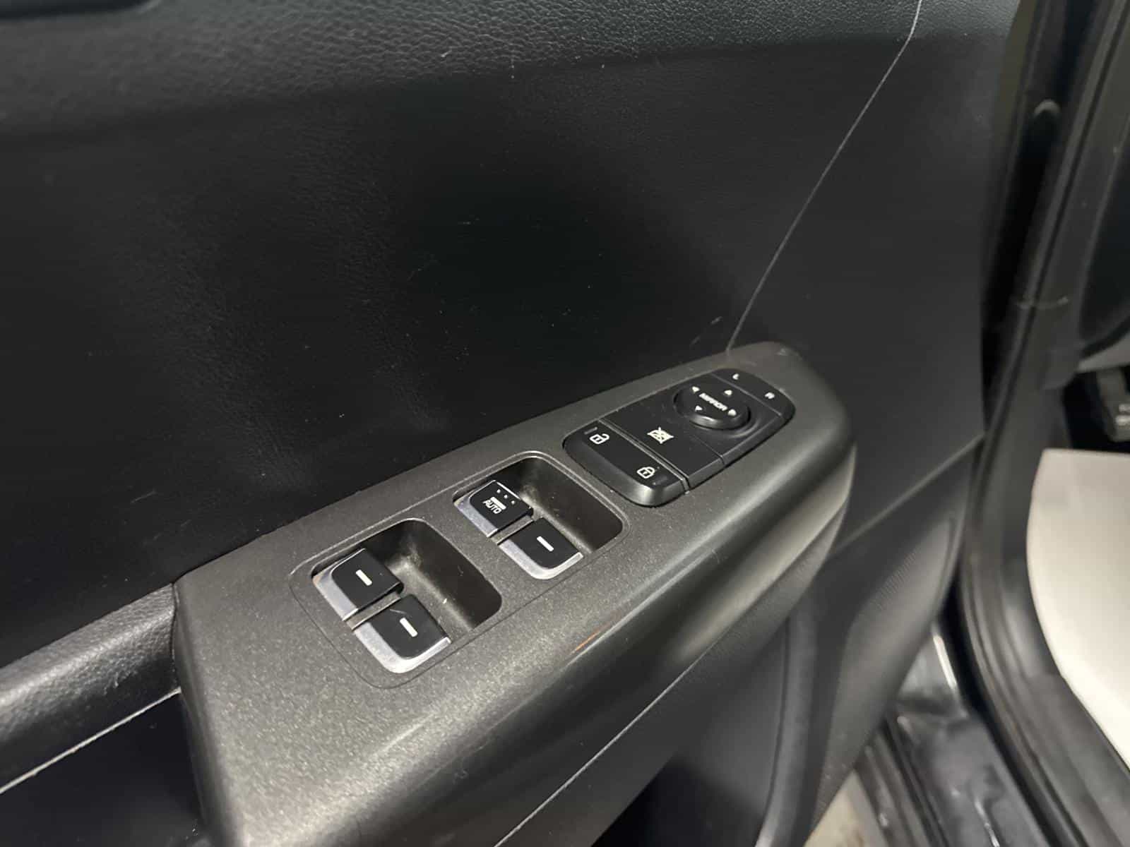 Image 8 Kia Sportage LX 2019