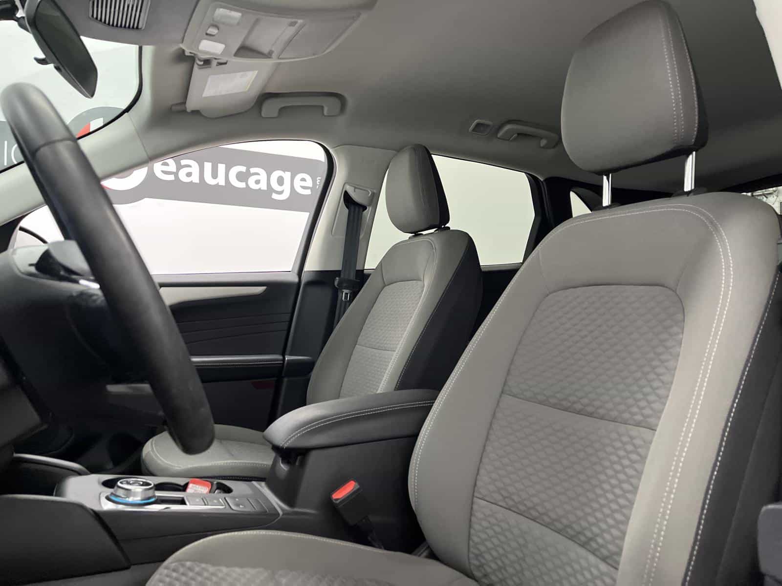 2022 Ford Escape SE PHEV - Image 7